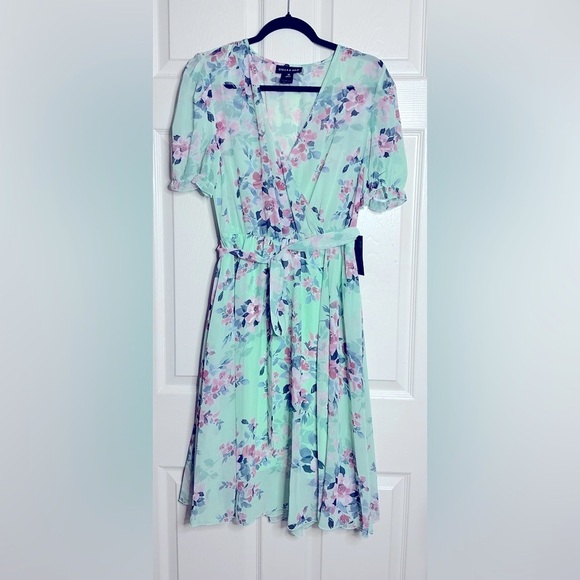 Green Puff Sleeve V-Neck Midi SunDress floral - Picture 3 of 12